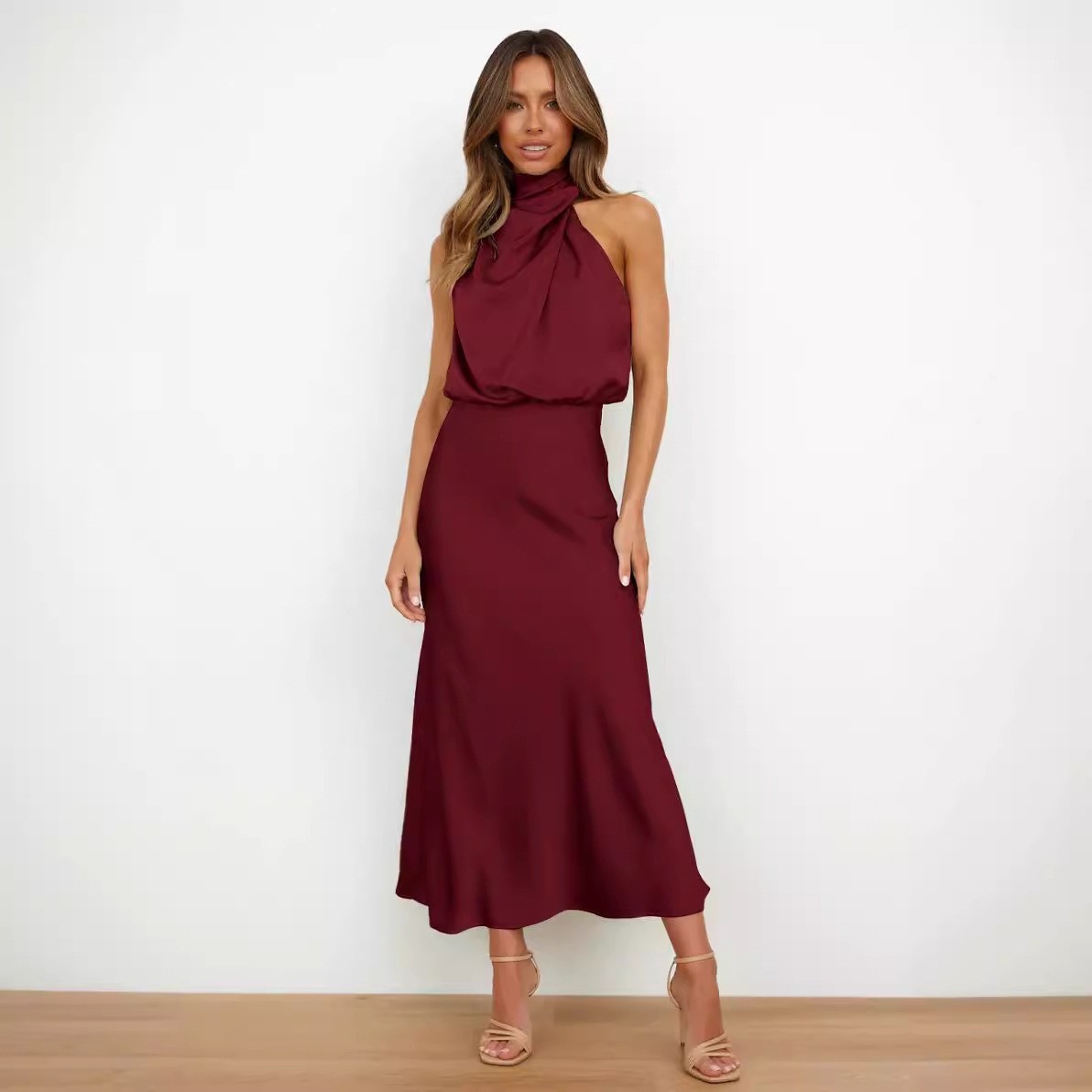 Gaun Satin Tanpa Lengan Kerah  - Halter Neck Top ulasan dan harga